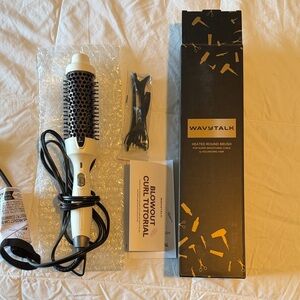Wavytalk White Heated Round Brush - 1.5 inch